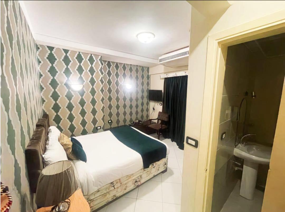 Golden Sun Hotel - Хургада Экстерьер фото